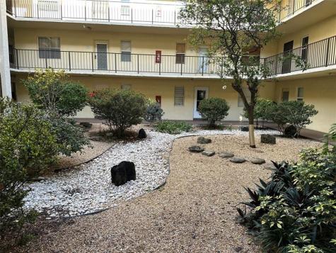 2831 Somerset Drive Lauderdale Lakes FL 33311