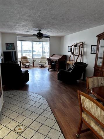 2831 Somerset Drive Lauderdale Lakes FL 33311