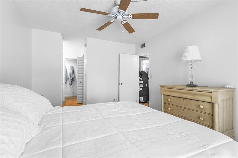 490 SE 19th Avenue Pompano Beach FL 33060