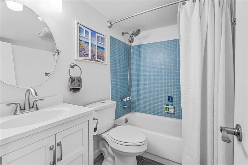 490 SE 19th Avenue Pompano Beach FL 33060