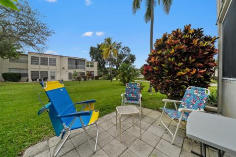 10 Willowbrook Lane Delray Beach FL 33446