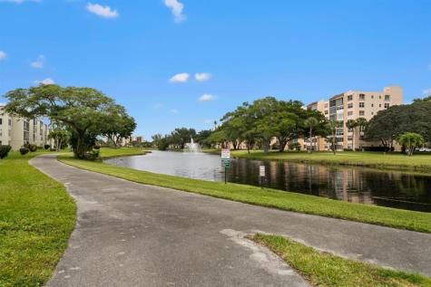 10 Willowbrook Lane Delray Beach FL 33446