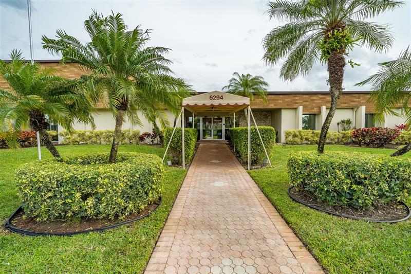 10 Willowbrook Lane Delray Beach FL 33446