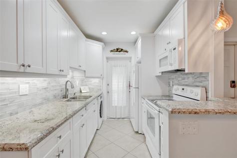 935 SE 9th Avenue Pompano Beach FL 33060