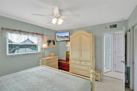 935 SE 9th Avenue Pompano Beach FL 33060