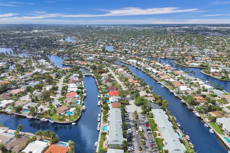 935 SE 9th Avenue Pompano Beach FL 33060