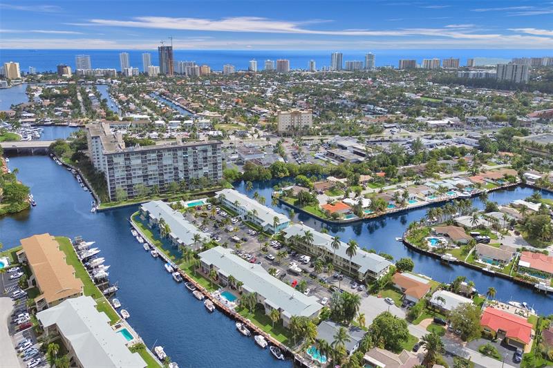 935 SE 9th Avenue Pompano Beach FL 33060