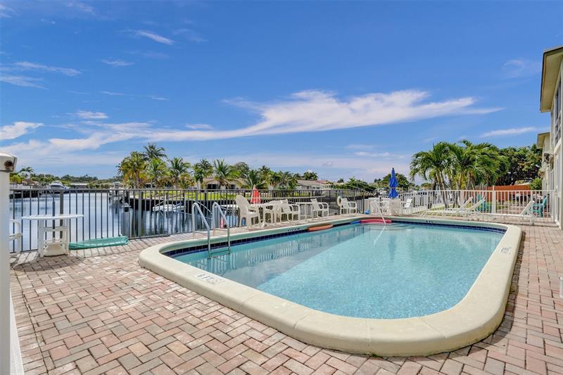 935 SE 9th Avenue Pompano Beach FL 33060