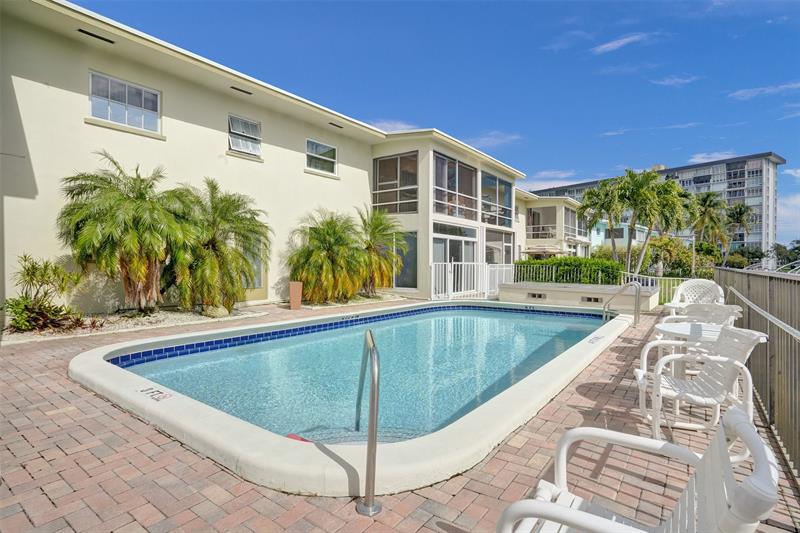 935 SE 9th Avenue Pompano Beach FL 33060