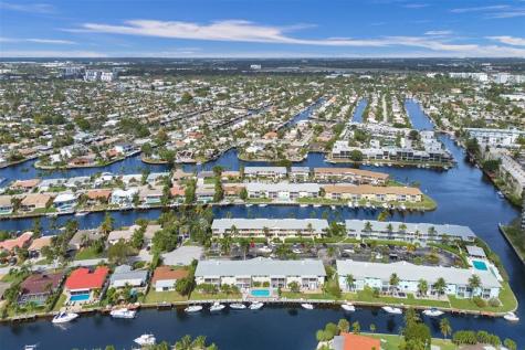 935 SE 9th Avenue Pompano Beach FL 33060