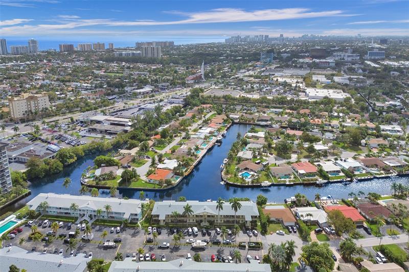 935 SE 9th Avenue Pompano Beach FL 33060