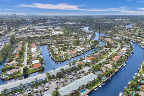 935 SE 9th Avenue Pompano Beach FL 33060