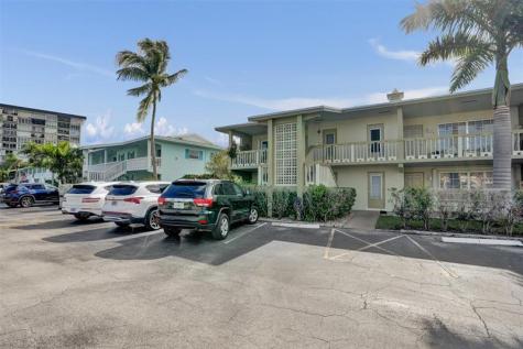935 SE 9th Avenue Pompano Beach FL 33060
