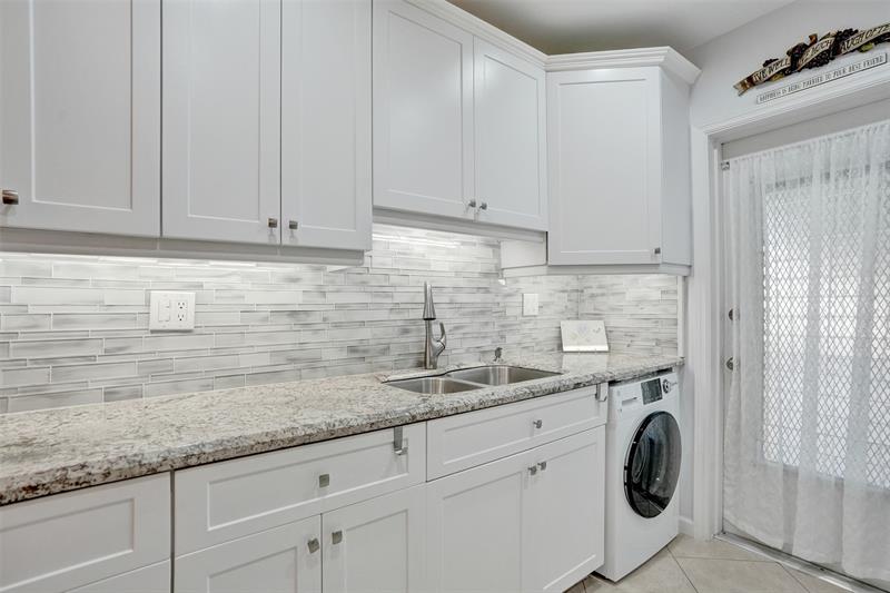 935 SE 9th Avenue Pompano Beach FL 33060