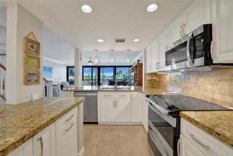 1100 SE 5th Court Pompano Beach FL 33060
