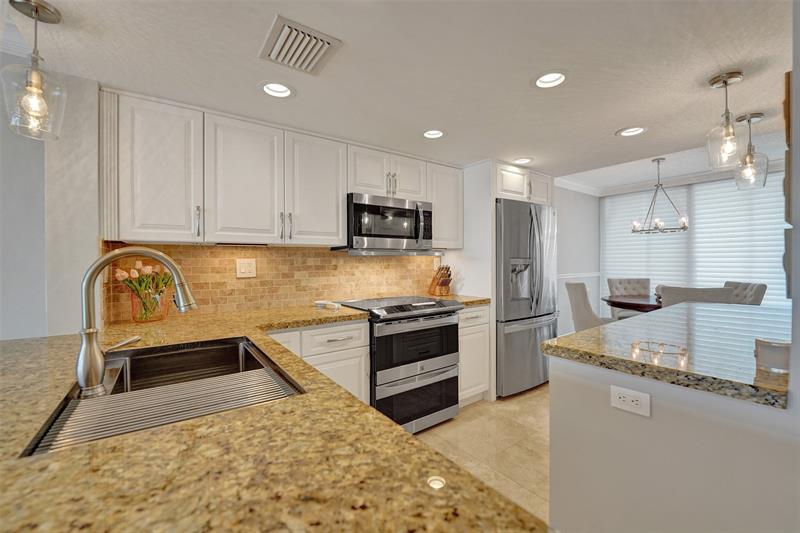 1100 SE 5th Court Pompano Beach FL 33060