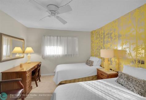 555 NW 4th Avenue Boca Raton FL 33432