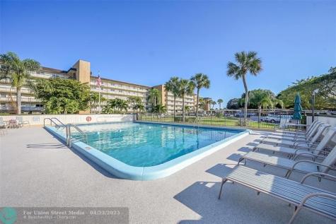 555 NW 4th Avenue Boca Raton FL 33432