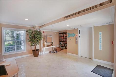 1461 S Ocean Boulevard Lauderdale By The Sea FL 33062