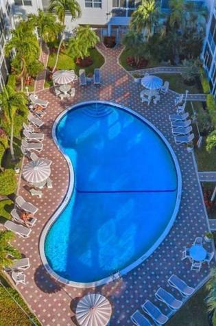 1461 S Ocean Boulevard Lauderdale By The Sea FL 33062