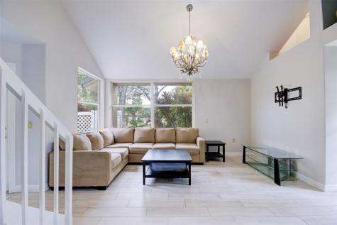 504 Bradford Court Boynton Beach FL 33436