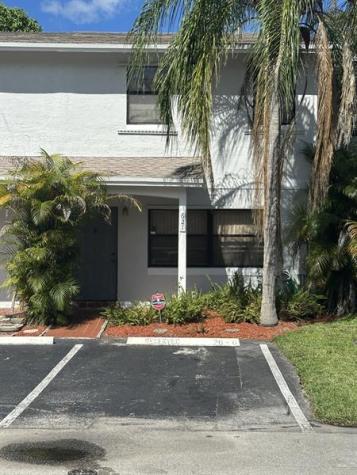 621 NW 105th Way Pembroke Pines FL 33026