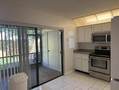 621 NW 105th Way Pembroke Pines FL 33026