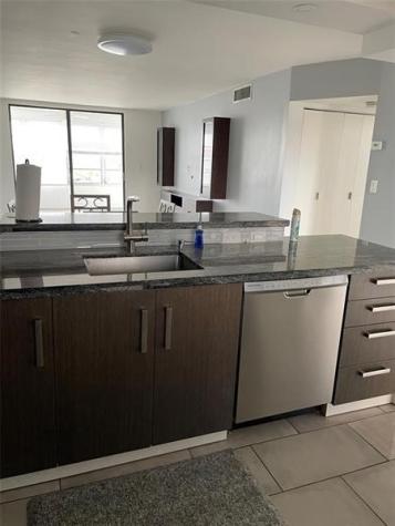 2850 Somerset Drive Lauderdale Lakes FL 33311