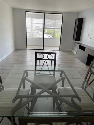 2850 Somerset Drive Lauderdale Lakes FL 33311