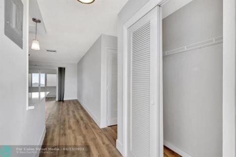 300 SW Golfview Terrace Boynton Beach FL 33426