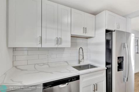 300 SW Golfview Terrace Boynton Beach FL 33426