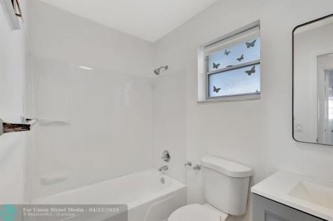 300 SW Golfview Terrace Boynton Beach FL 33426