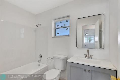 300 SW Golfview Terrace Boynton Beach FL 33426