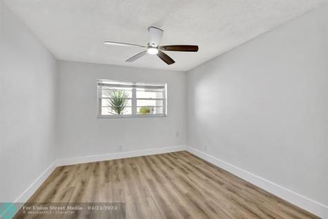 300 SW Golfview Terrace Boynton Beach FL 33426