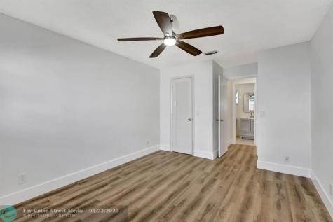 300 SW Golfview Terrace Boynton Beach FL 33426