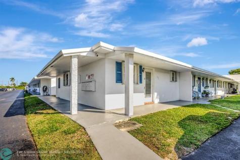 300 SW Golfview Terrace Boynton Beach FL 33426
