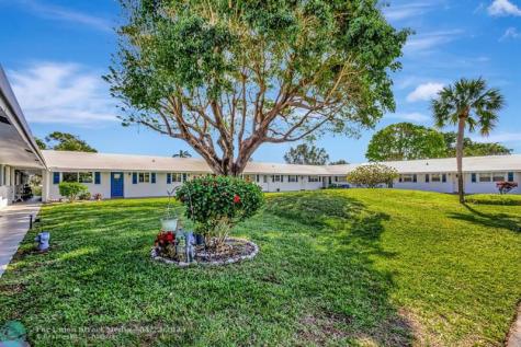 300 SW Golfview Terrace Boynton Beach FL 33426