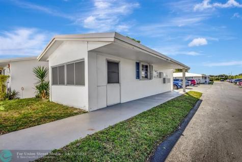 300 SW Golfview Terrace Boynton Beach FL 33426