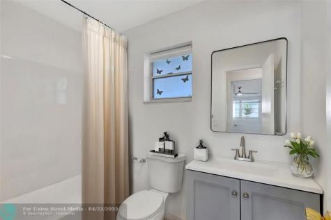 300 SW Golfview Terrace Boynton Beach FL 33426