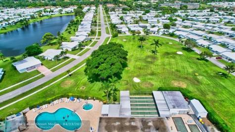 300 SW Golfview Terrace Boynton Beach FL 33426