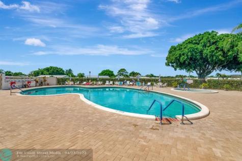 300 SW Golfview Terrace Boynton Beach FL 33426