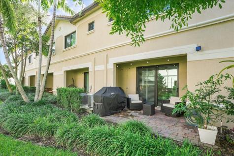 4212 N Dixie Highway Oakland Park FL 33334