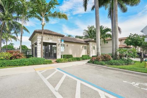 4212 N Dixie Highway Oakland Park FL 33334
