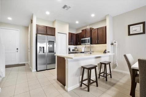 4212 N Dixie Highway Oakland Park FL 33334