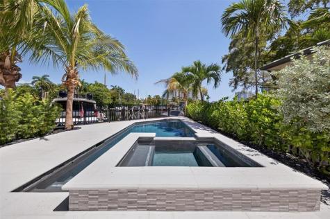 621 SW 5 Place Fort Lauderdale FL 33315
