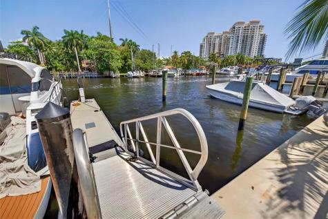 621 SW 5 Place Fort Lauderdale FL 33315