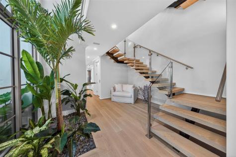 621 SW 5 Place Fort Lauderdale FL 33315