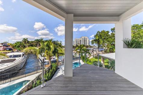 621 SW 5 Place Fort Lauderdale FL 33315