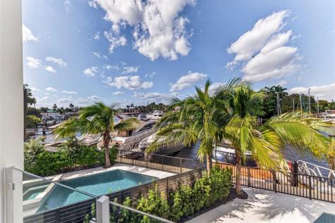 621 SW 5 Place Fort Lauderdale FL 33315