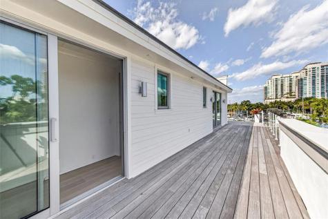621 SW 5 Place Fort Lauderdale FL 33315